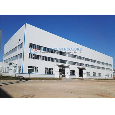 کارگاه ساختمانی فولادی پیش ساخته پایدار با سیستم های پیشرفته جرثقیل